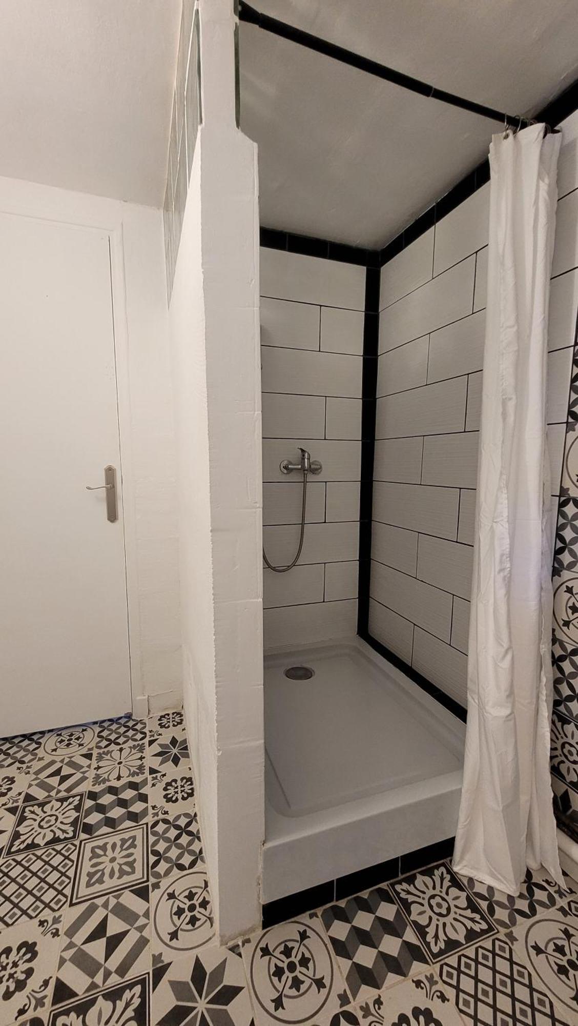 La Loge De Madame Soleil Appartement Orange  Buitenkant foto